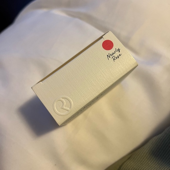 Rare Melting Blush - Picture 5 of 5